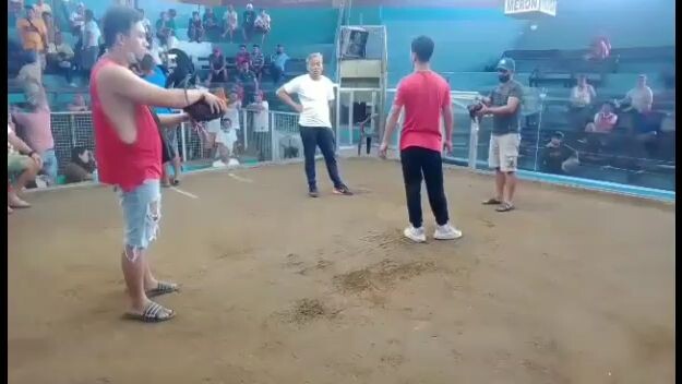 Gilmore vs Hennie