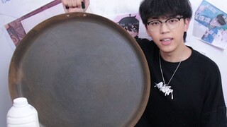 小伙用巨型锅子还原哆啦A梦里的超大大大铜锣烧，结果悲催了