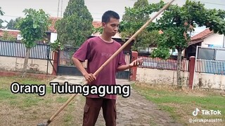 BEDA NIH MEME 😭😭