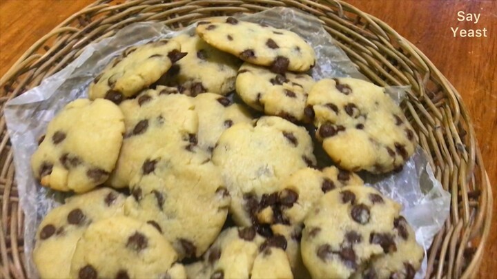 Chocolate chip cookies in 15 minutes no butter needed super cheap and easy