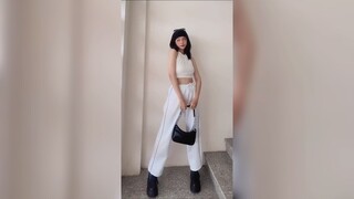 Một chiếc quần phát sáng trong đêm