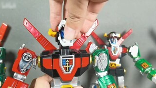 Tôi đã mua King of Beasts từ cha anh ấy với giá 4.500 nhân dân tệ và Voltron nặng 6 pound [Người đưa