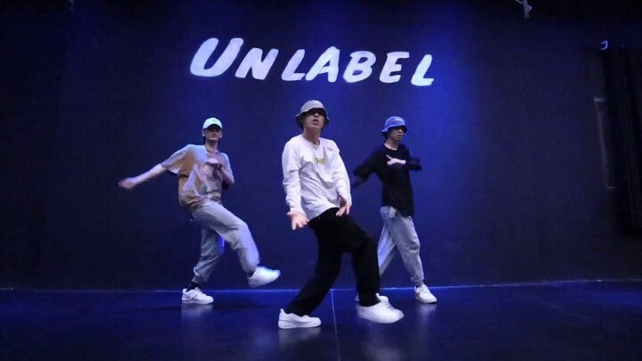 [UNLABEL Dance Studio] EMUA biên đạo bài "Water" của Zhang Yixing