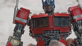 Tips for playing with Saint Sky Optimus Prime