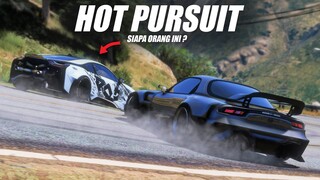 HOT PURSUIT ! ORANG MISTERIUS MENGINTAI - GTA V ROLEPLAY