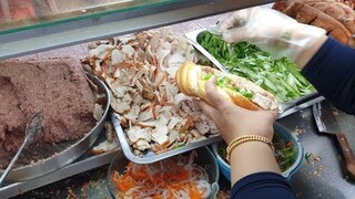 "Bí quyết" giúp xe bánh mì pate Chú Minh hơn 45 năm khách khứa bu kín mít