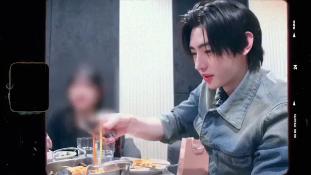 sunghoon with yeji
