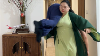 Tôi đã lâu không nhảy múa cổ điển rồi, nên tôi sẽ tặng chồng tôi một ít cám ngon! Tôi thật may mắn k