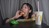 Challenge to eat 14 McDonald's! Is junk food addiction true?