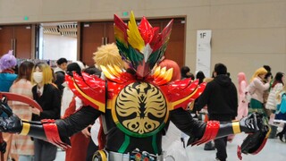 What is it like to wear Kamen Rider Eternal Bird to the comic exhibition?