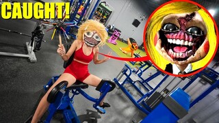 I CAUGHT MISS DELIGHT AT THE GYM! (POPPY PLAYTIME CHAPTER 3)