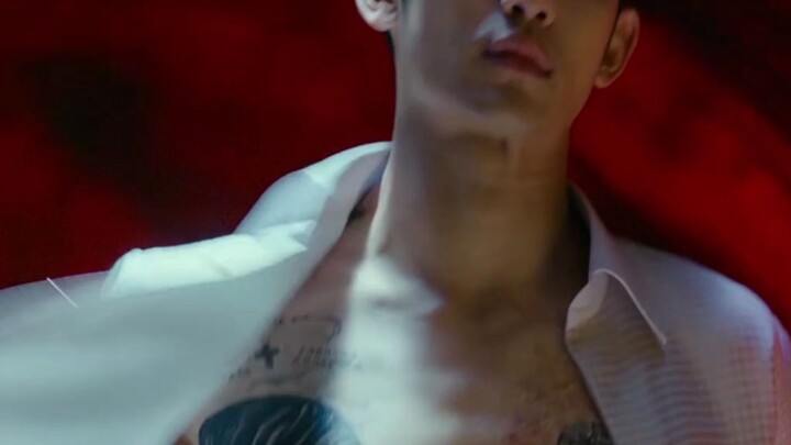 Wow! [Kim Soo Hyun] No plot twists, just a simple and crude collection of abdominal muscles