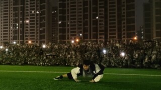 军训表演！应援声超大！大一新生再次翻跳aespa《black mamba》
