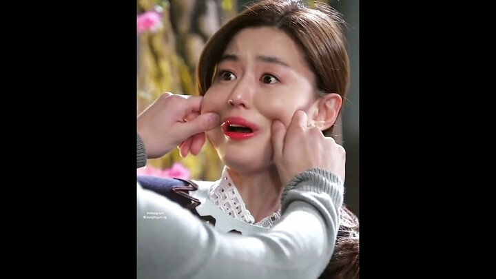 My Love From The Star Funny/ Cute scene Jun Ji Hyun & Kim Soo Hyun in hindi/urdu