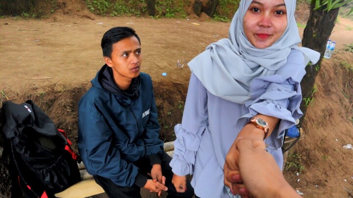 Si Juned Ngarebut Awewe Batur