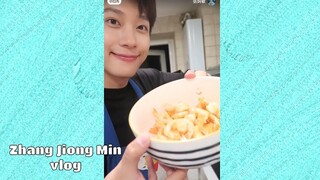 [ENG SUB] Zhang Jiong Min 张炯敏 vlog - Cooking Dinner for Mom ❤️2023.12.18