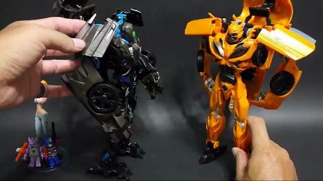 Video Pertolongan Pertama Seri Transformers 4 Transformasi Balik Bumblebee Kurungan Hu Suit Berkuda 