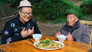 The Spicy and Crispy 'Pickled Chili Fish Maw' With Full of Collagen