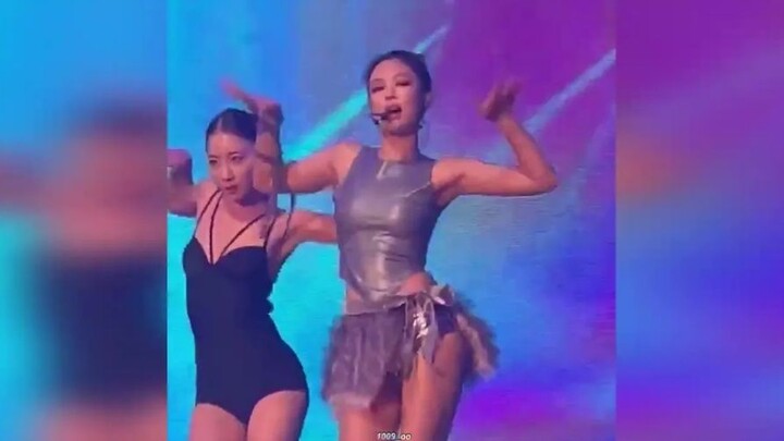 Jennie New Song [BORN PINK TOUR]