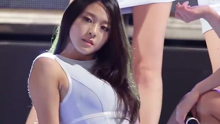 AOA Little Angel Kim Seolhyun-Bộ sưu tập váy ngắn gợi cảm