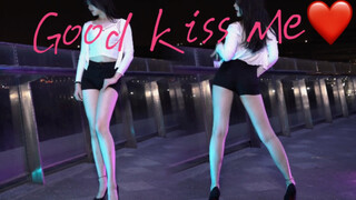 【Panda猫】成熟大 姐 姐送来晚安吻❤️Good Kiss Me美只有一点点