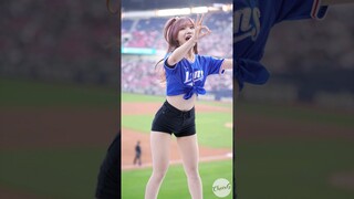 아빠미소 절로 지어지는 홍라 #최홍라 #치어리더