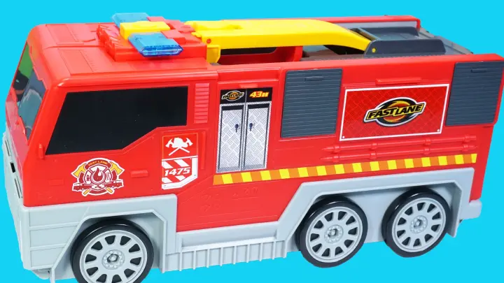 Transformable oversized fire truck toy