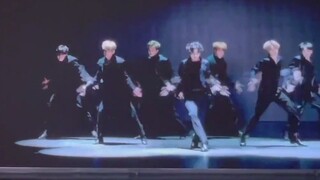 【BTS】Fake Love & Black Swan at the HYBE Museum