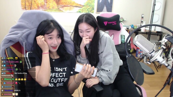 Korean streamer watches p*rn for the first time