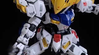 Gunpla mà tôi mới mua trong lúc đang chửi bới