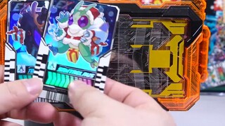 Aturan baru untuk 3 set kombinasi! Kamen Rider Gochard Kue Natal Limited Rider Alchemy Card Elk Trai