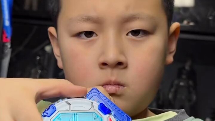 Bumblebee Leson Transformer that can automatically transform!