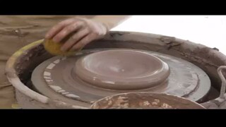 How to Make a Clay Casserole Dish - Shaping a Clay Lid