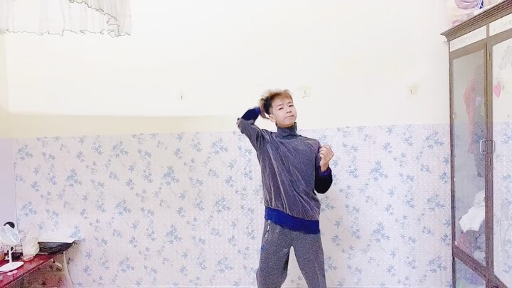 Ngày xưa trong mắt chỉ có cậuBây giờ trong mắt chỉ có ngày xưa