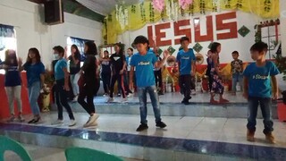 Youth and Kids dancing during the Sunday Service