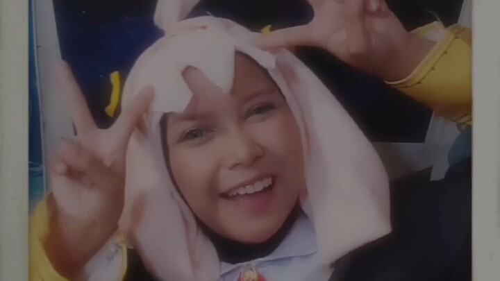 Anya Cosplay Hijab