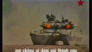 một chiếc xe tank nhỏ bé và yếu ớt 😂