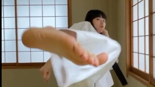 [Ultraman Blaze] Naito Yoshimi (Anri): Kick in the face! Karate move "Foot Kick"