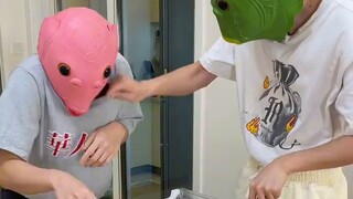 ขอให้เพื่อนของคุณชมการท้าทายความต้านทานความหนาวเย็น