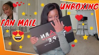 FANGIRL, UNBOXING MY FIRST FAN MAIL😭❤️❤️