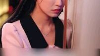 Mov18 After the scumbag cheated on her she was pursued madly by the abstinent CEO