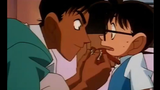 Hattori phát hiện ra Conan là Shinichi
