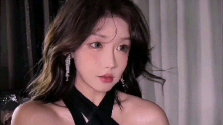 "Yyds sutra gradien hitam dan putih"