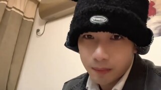 นักเต้นข้างถนนที่มีประสบการณ์ 10 ปีจะมาบอกคุณว่าทำไม TOP ถึงเป็นผู้ริเริ่มการเต้นแนวแอ็บสแตร็กต์ เขา