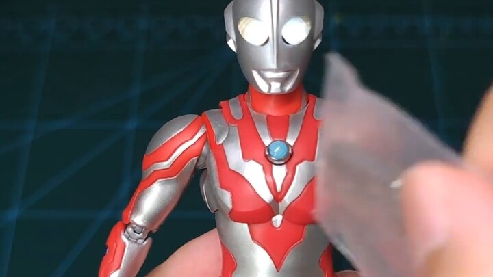 One minute to add light to Ultraman Libut SHF