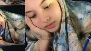 pilih hijab dan tidak...?