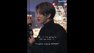 minghao singing mansae cutely when seeing the hanging microphone 🥺😭 #seventeen #the8