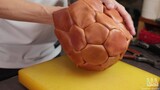 DIY ทำลูกบอล "ครั้งแรกที่เย็บฟุตบอลด้วยมือ"