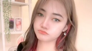 km suka cewe blonde ?