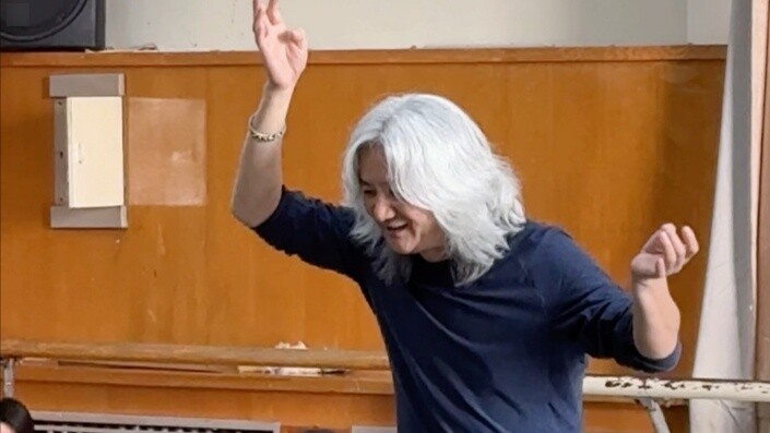 Immersive experience in the class of the 67-year-old teacher of Beijing Dance Academy